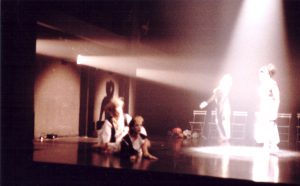 Lilly Velissariou danse